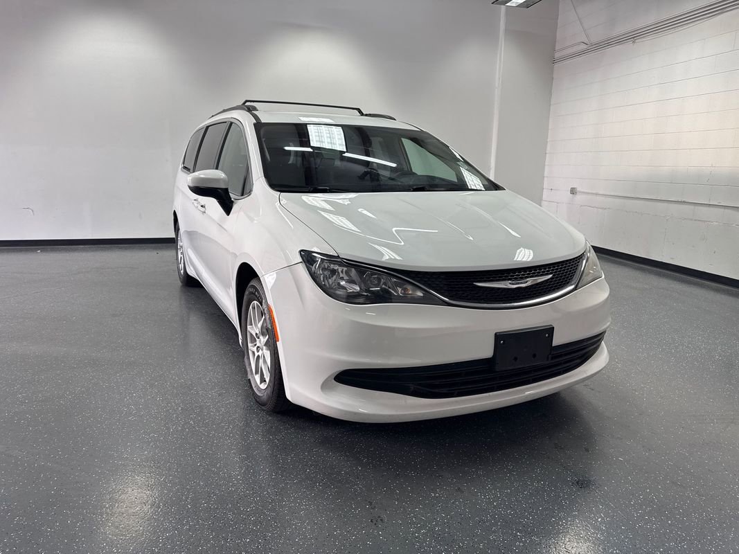 Used 2020 Chrysler Voyager Lxi