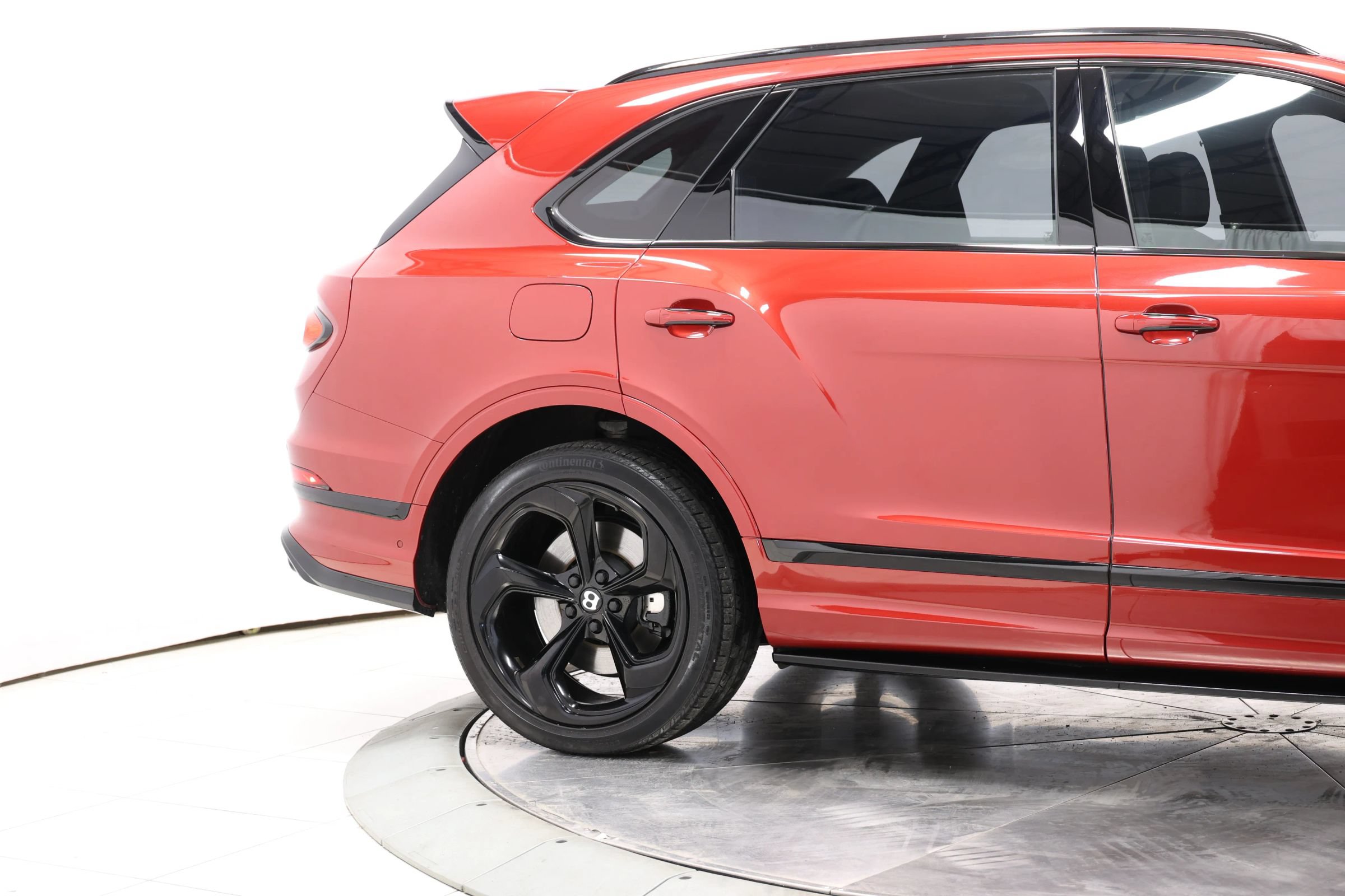 Used 2022 Bentley Bentayga AWD/4WD image 83