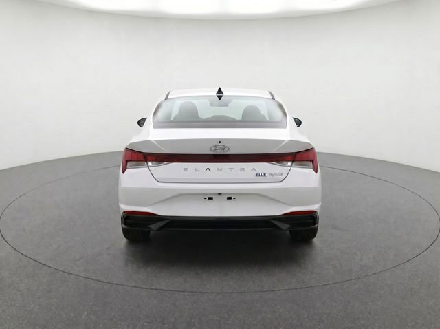 Used 2023 Hyundai Elantra Blue FWD image 5