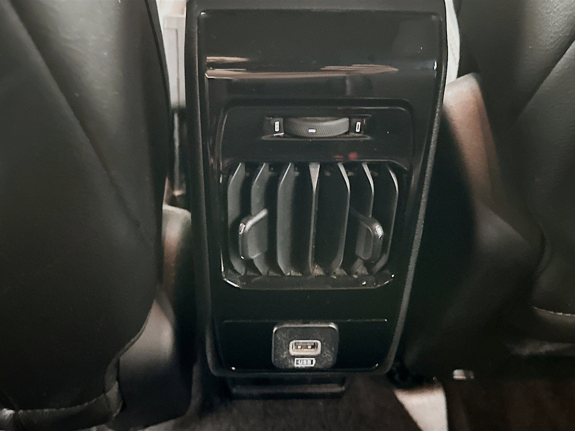 Used 2024 Jeep Compass Limited image 26