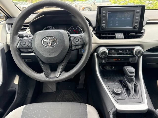 Used 2019 Toyota RAV4 XLE w/ Carpet Mat Package AWD/4WD image 25
