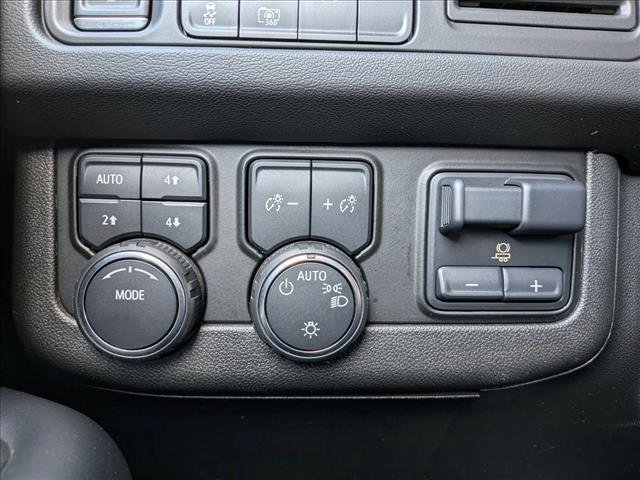 Used 2024 Chevrolet Suburban RST w/ Luxury Package AWD/4WD image 17