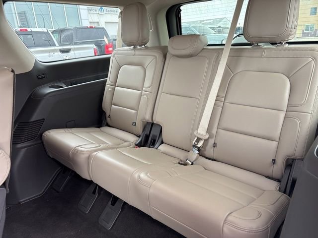 Used 2024 Lincoln Navigator L Reserve image 14