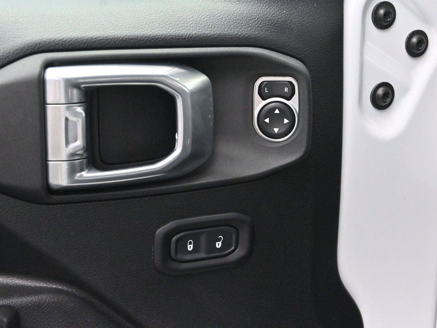 Used 2021 Jeep Wrangler Unlimited Rubicon image 13