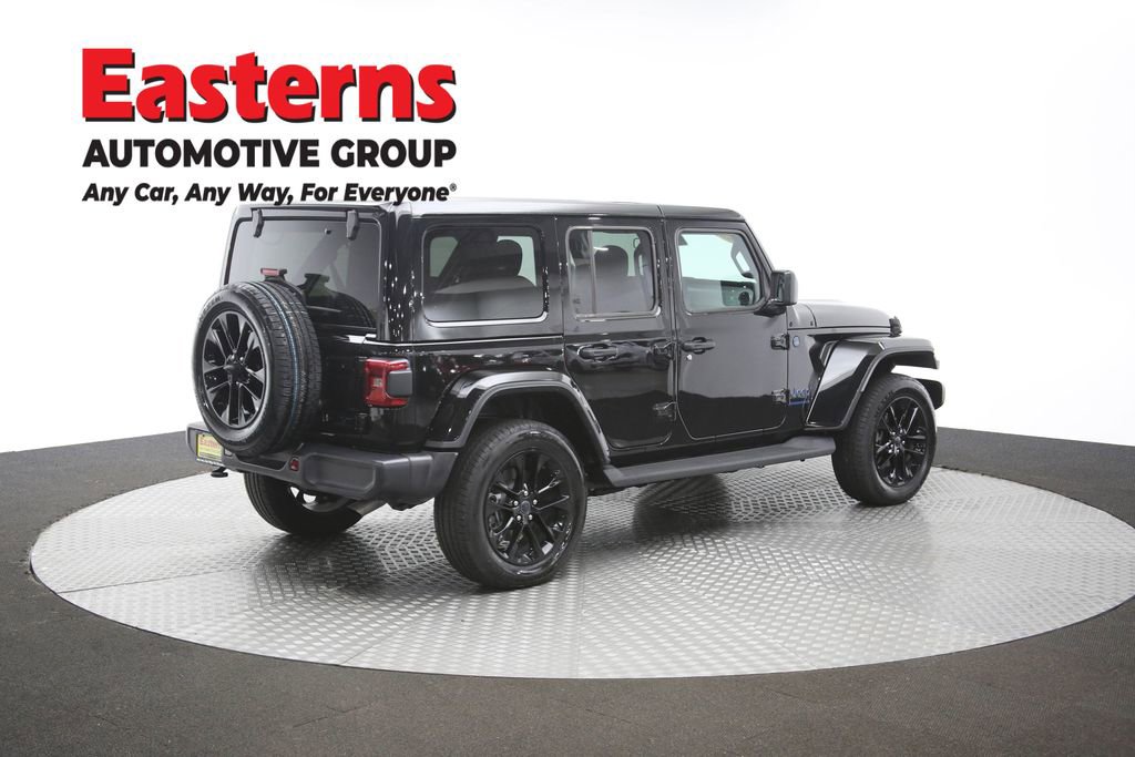 Used 2025 Jeep Wrangler Unlimited Sahara AWD/4WD image 41