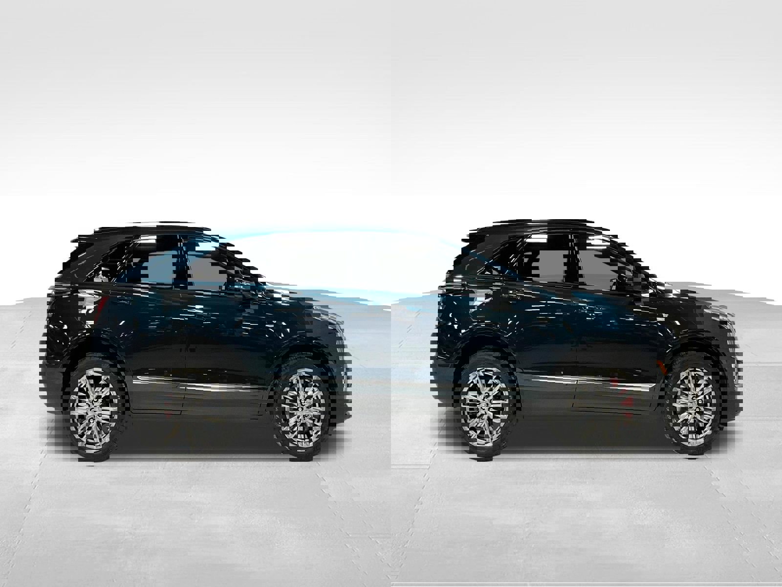 Used 2025 Cadillac XT5 Sportv image 3