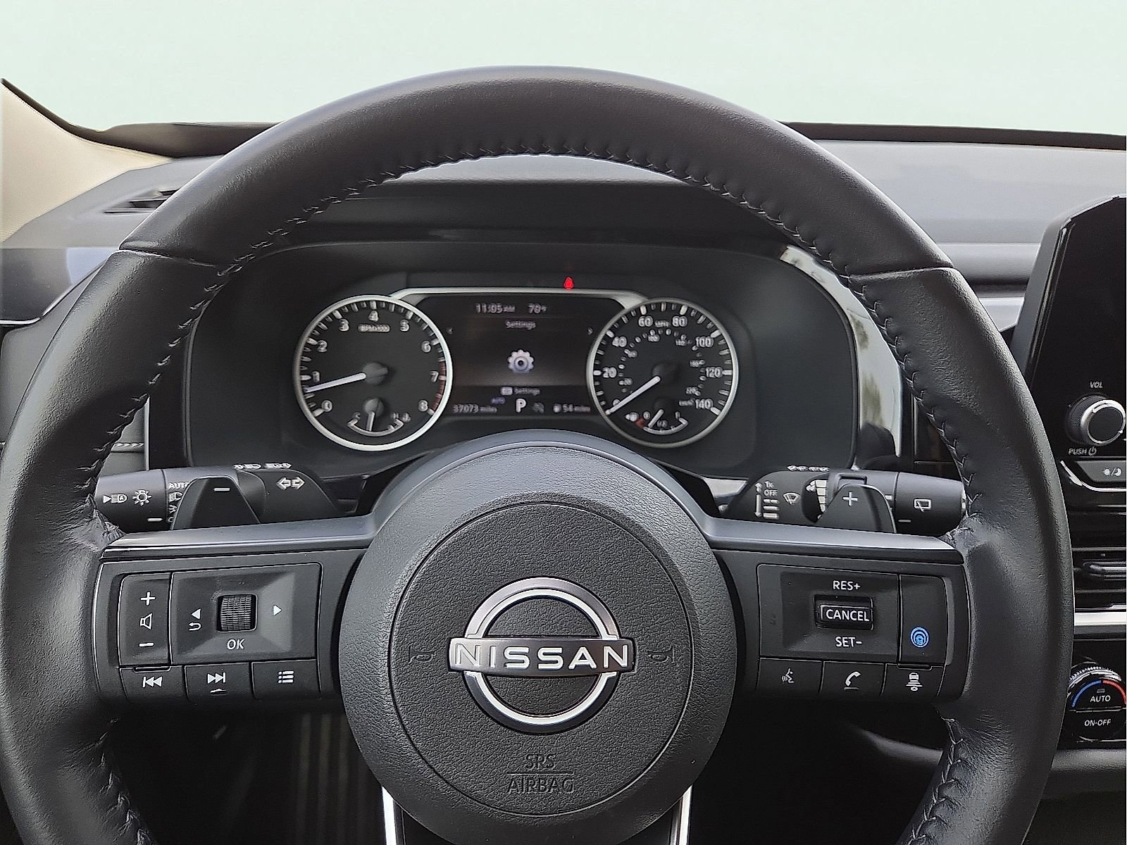 Used 2025 Nissan Pathfinder SV AWD/4WD image 24