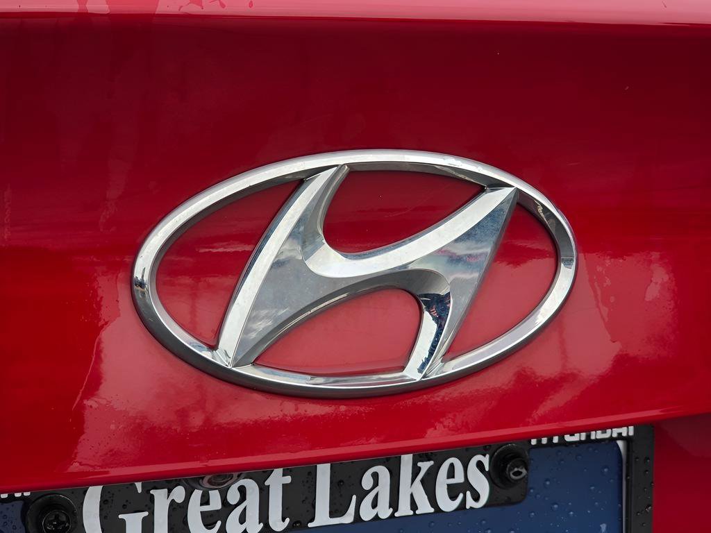 Used 2017 Hyundai Elantra SE image 13