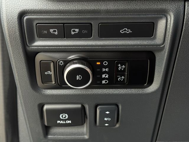 Used 2023 Ford F150 Lariat w/ Equipment Group 502A High image 25