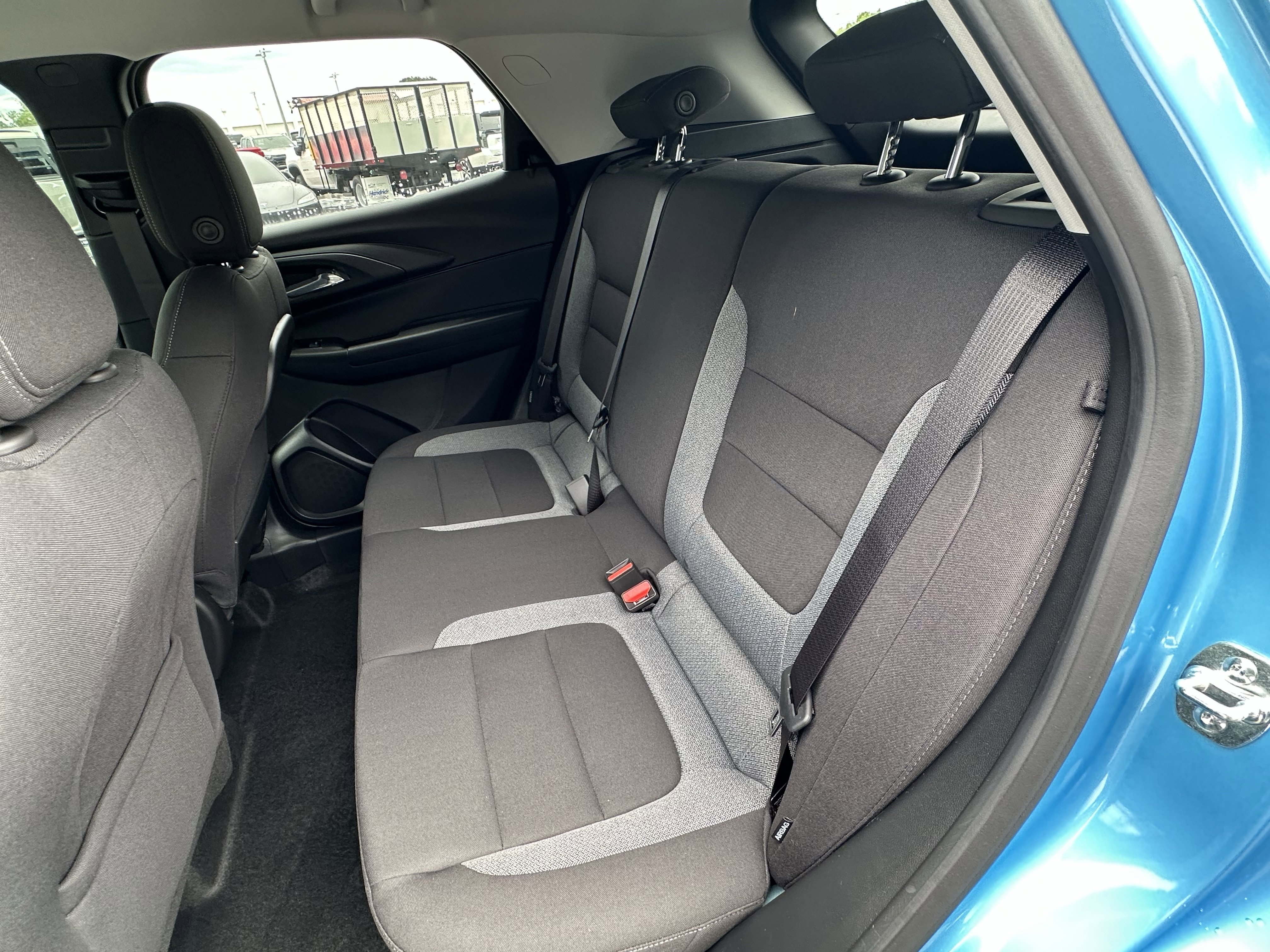 New 2026 Chevrolet TrailBlazer LT w/ LT Cold Weather Package FWD image 32