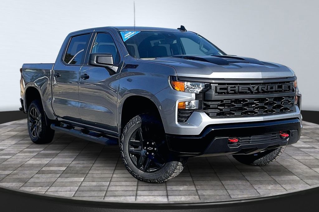New 2026 Chevrolet Silverado 1500 Custom Trail Boss w/ LPO, Dark Essentials Package video 2