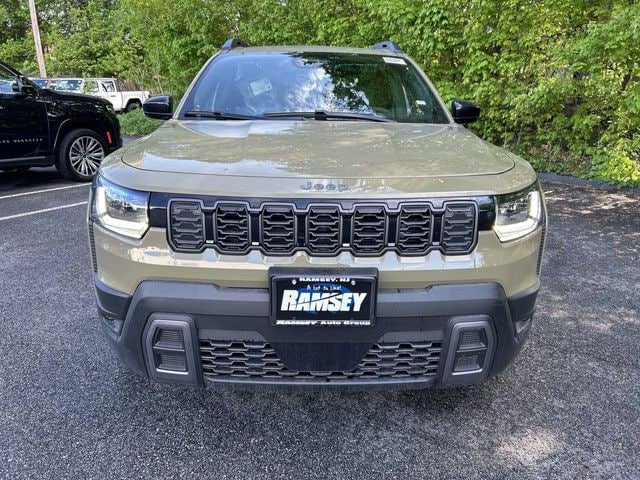 New 2026 Jeep Cherokee Laredo AWD/4WD image 3