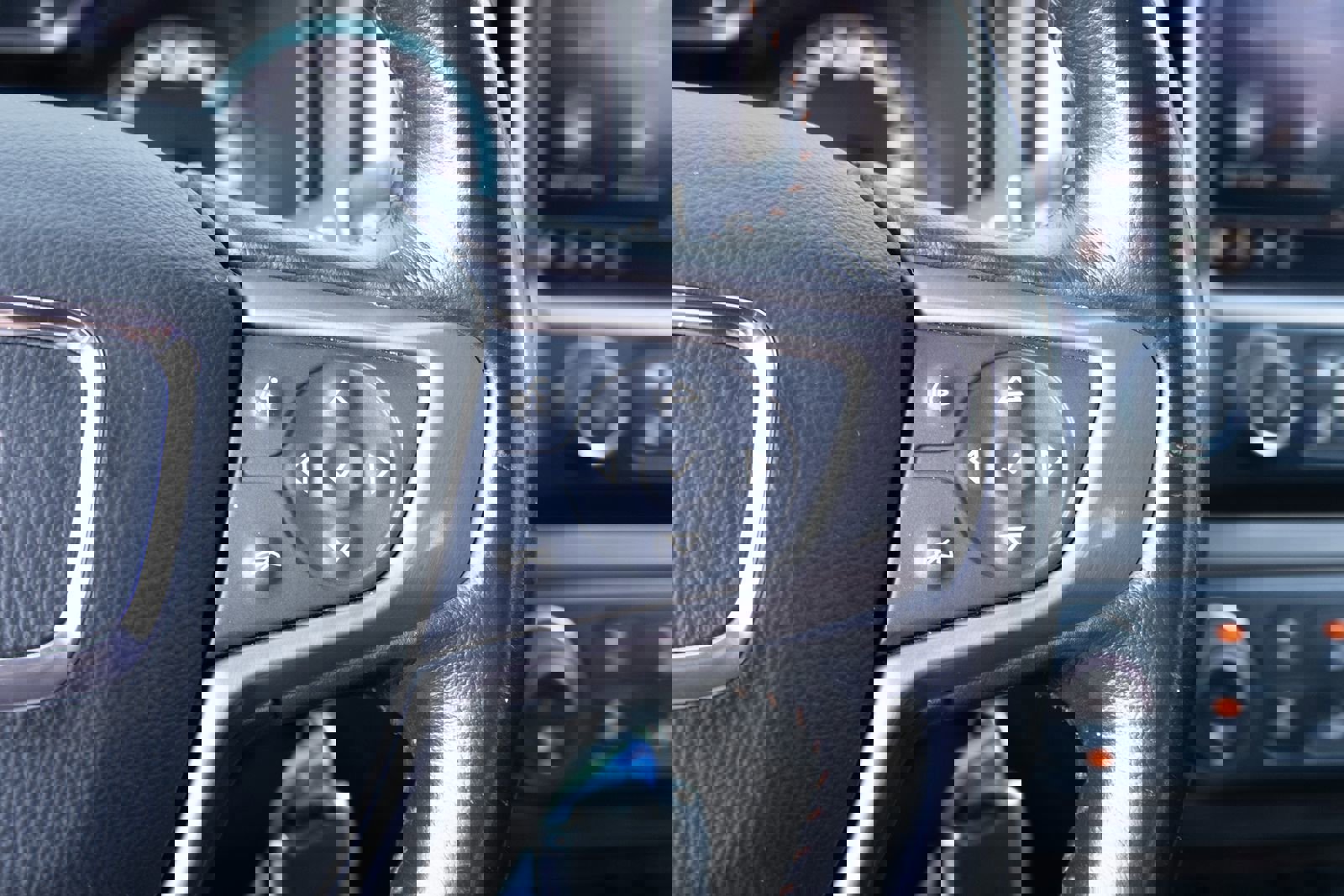 Used 2021 GMC Canyon AT4 image 8