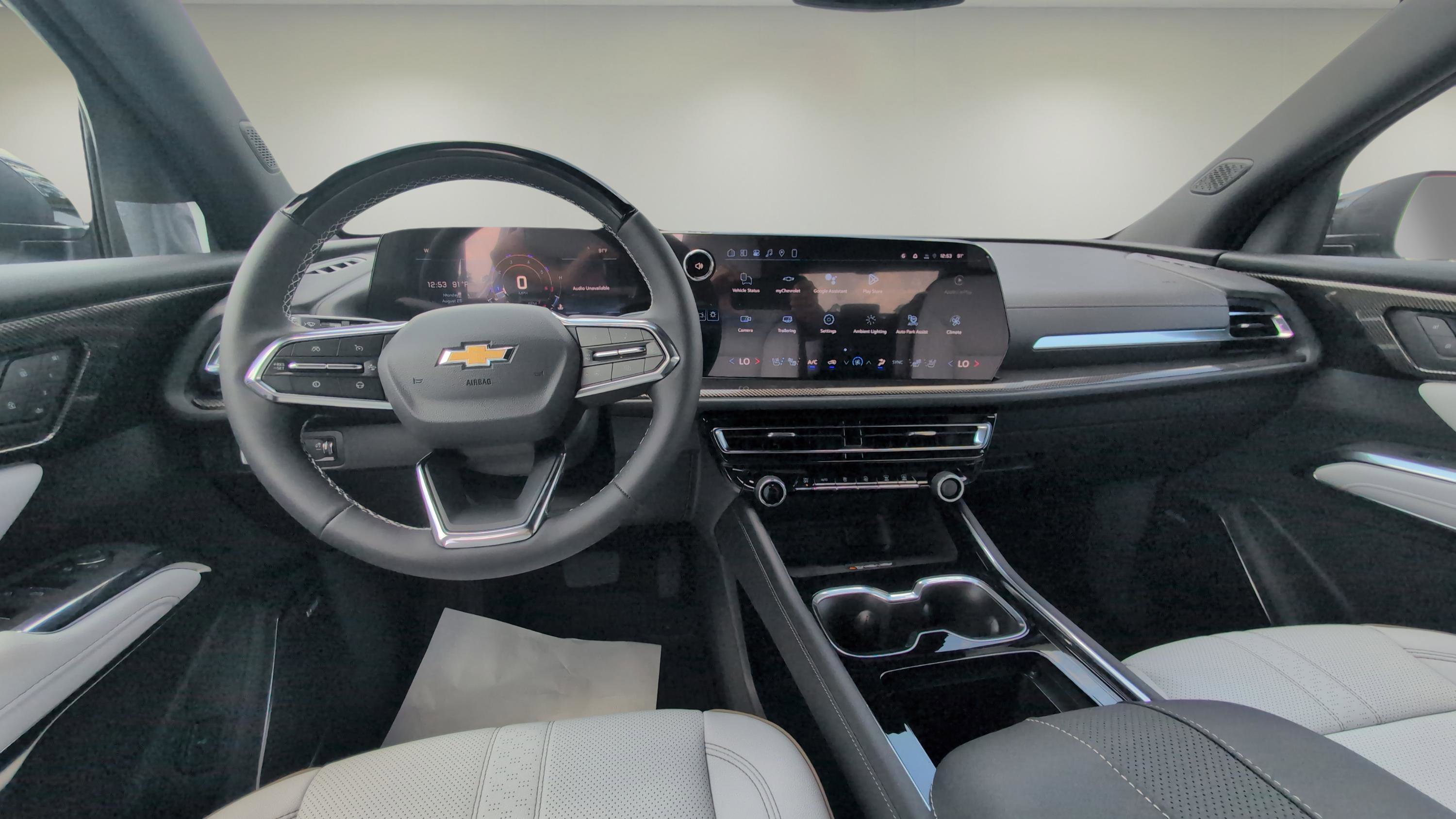 New 2026 Chevrolet Traverse High Country image 9