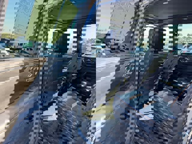 Used 2021 GMC Yukon XL AT4 w/ AT4 Premium Package image 39