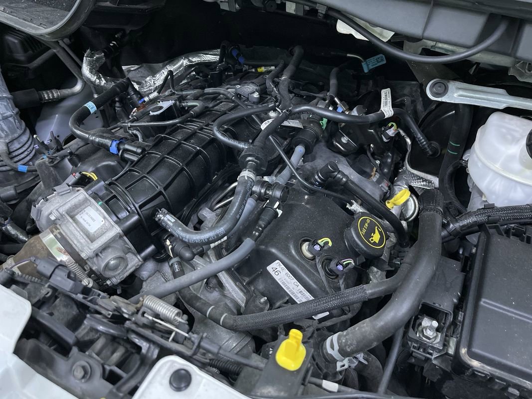 Used 2023 Ford Transit 350 XLT image 30