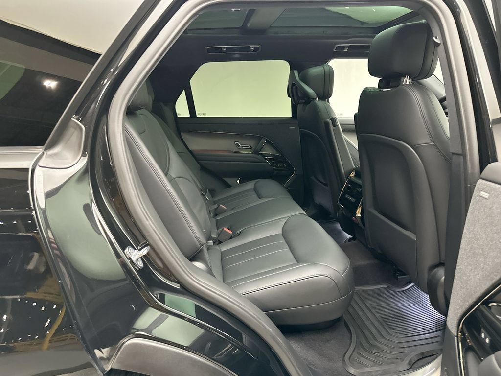 Certified 2025 Land Rover Range Rover Sport Dynamic SE AWD/4WD image 11