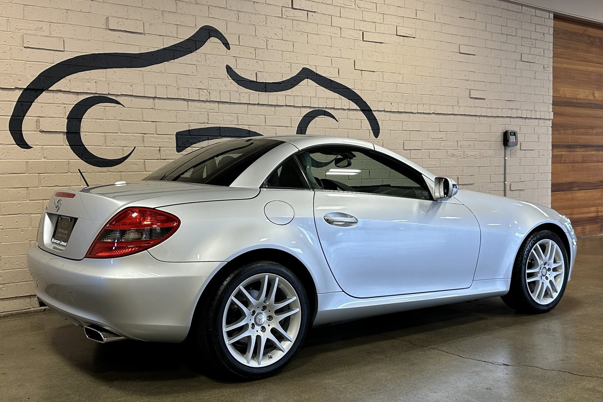 Used 2009 Mercedes-Benz SLK 300 image 5