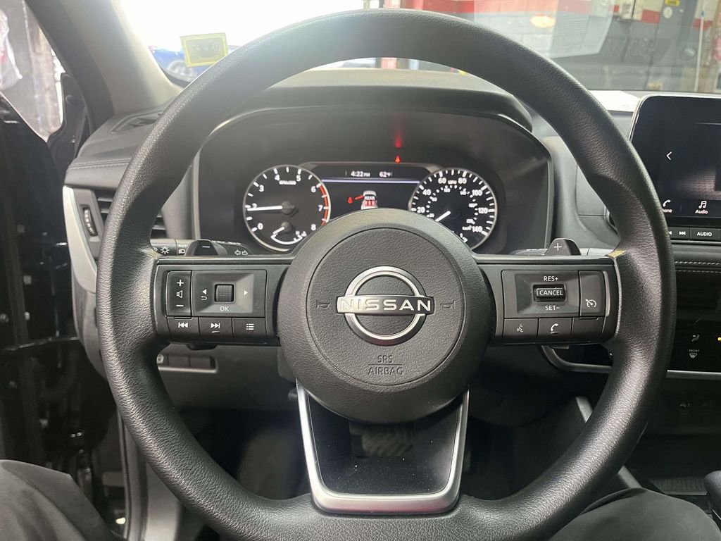 Used 2023 Nissan Rogue S AWD/4WD image 21