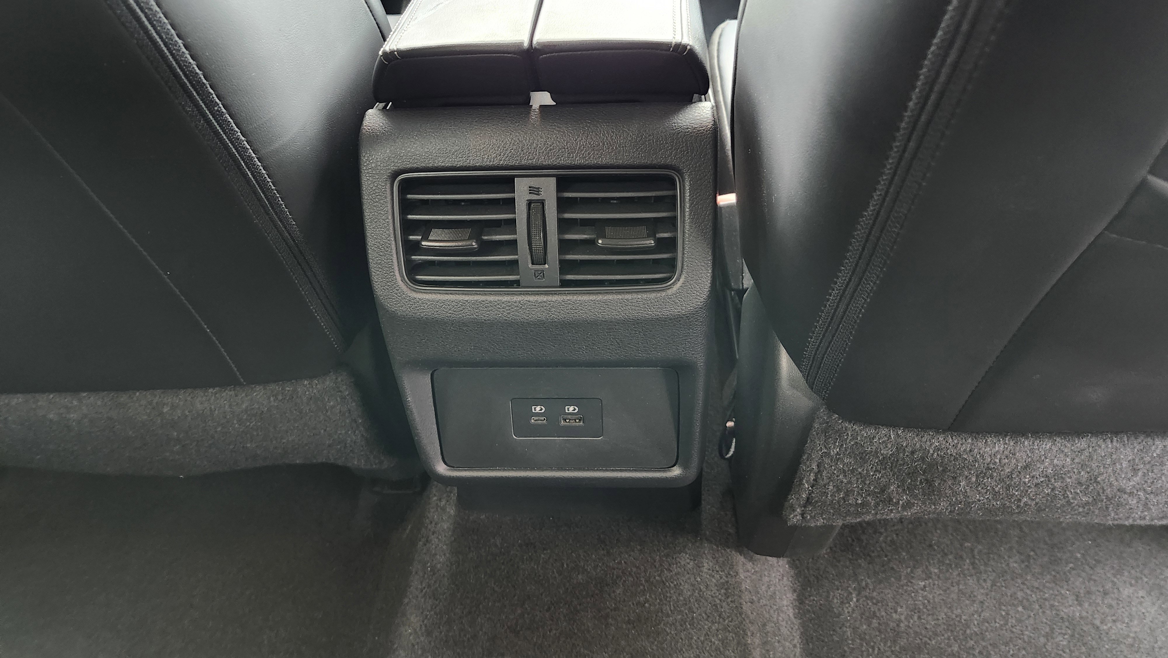 Used 2023 Nissan Rogue SV w/ SV Premium Package image 21