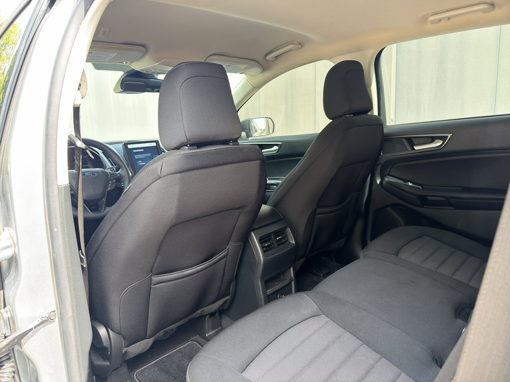 Used 2022 Ford Edge SE AWD/4WD image 13
