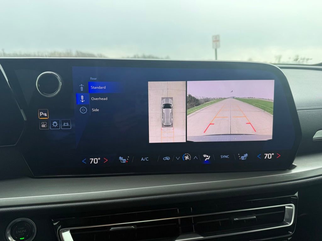 Used 2024 Chevrolet Traverse LS image 43