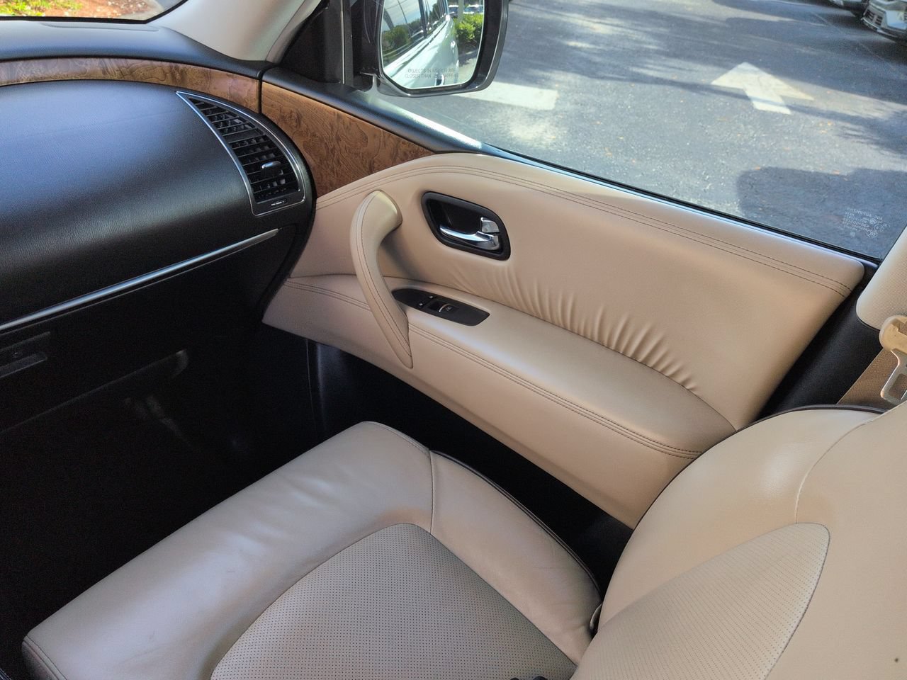 Used 2021 Nissan Armada SL w/ Captain's Chairs Package RWD image 17
