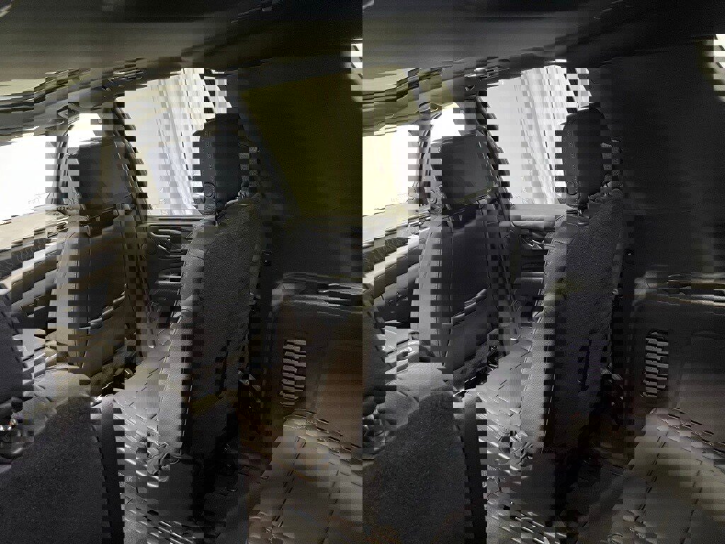 Used 2023 GMC Yukon XL Denali w/ Advanced Technology Package image 28