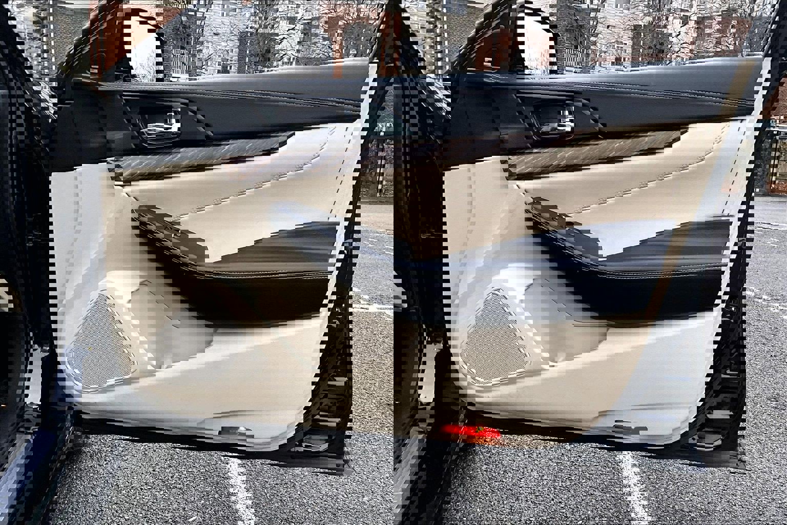 Used 2018 Nissan Maxima Platinum image 23