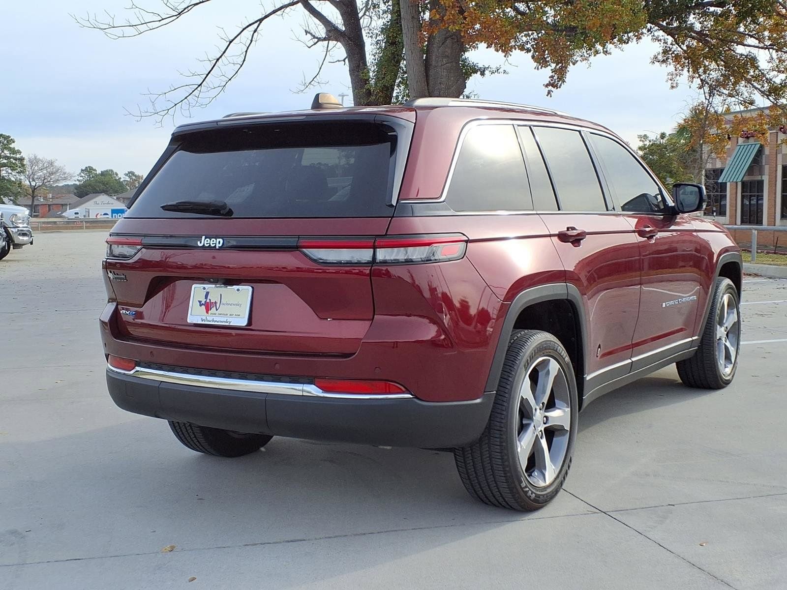 Used 2023 Jeep Grand Cherokee 4WD 4xe image 6