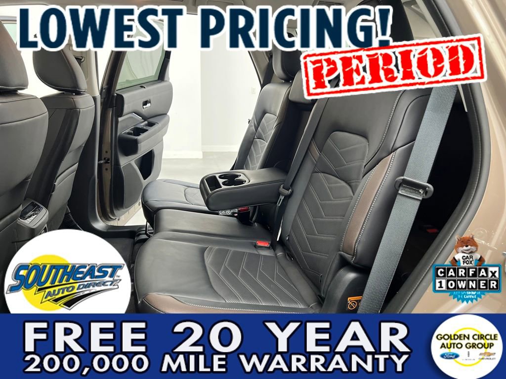 Used 2024 Nissan Pathfinder Platinum w/ Cargo Package image 13
