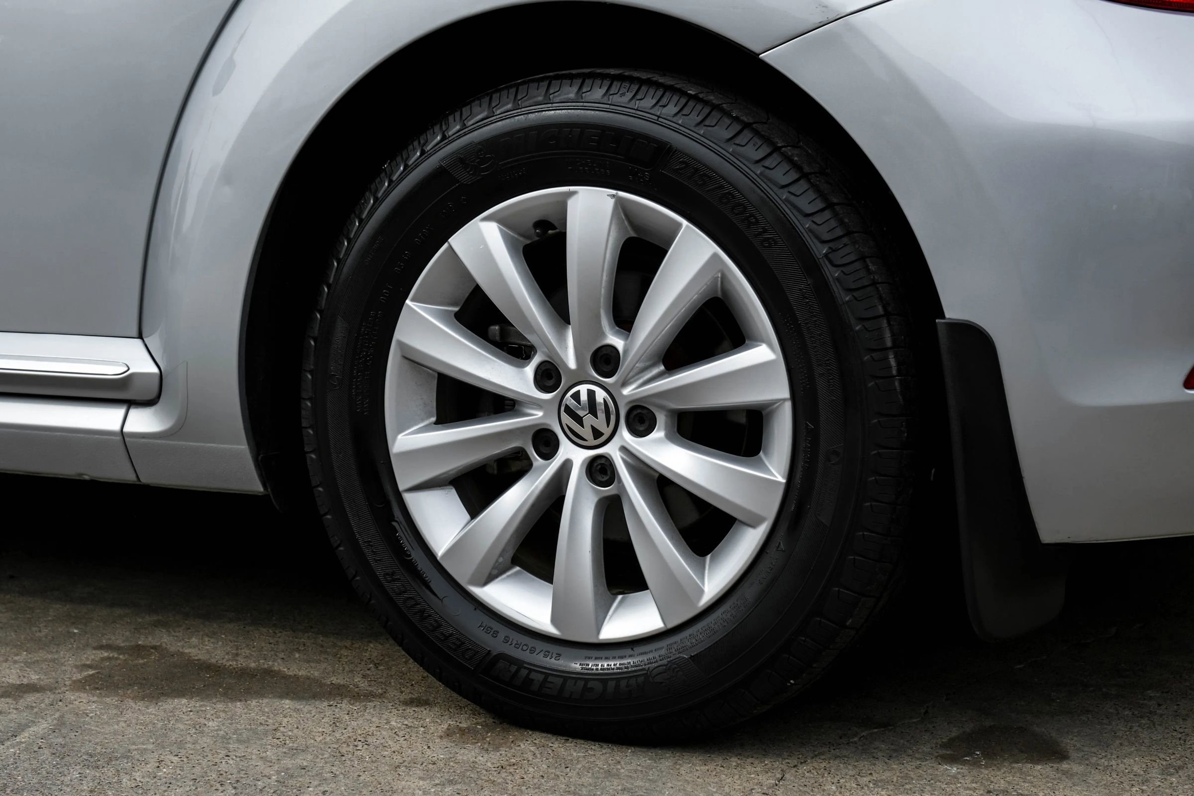 Used 2013 Volkswagen Beetle 2.5 image 45