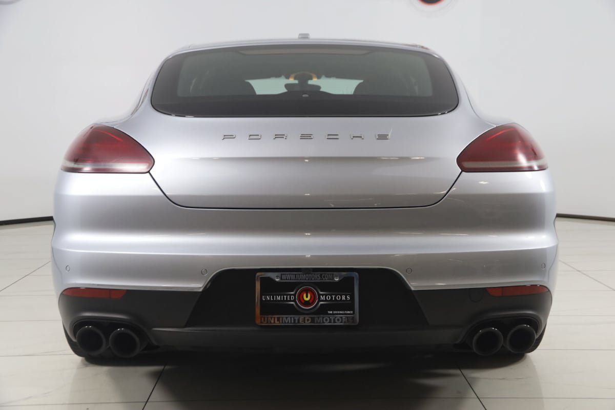 Used 2016 Porsche Panamera 4 Edition AWD/4WD image 40
