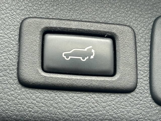 Used 2016 Subaru Forester 2.5i Touring w/ Eyesight & Navigation System AWD/4WD image 32