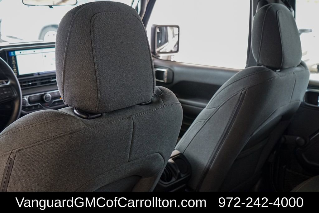 Used 2024 Jeep Gladiator Sport image 20