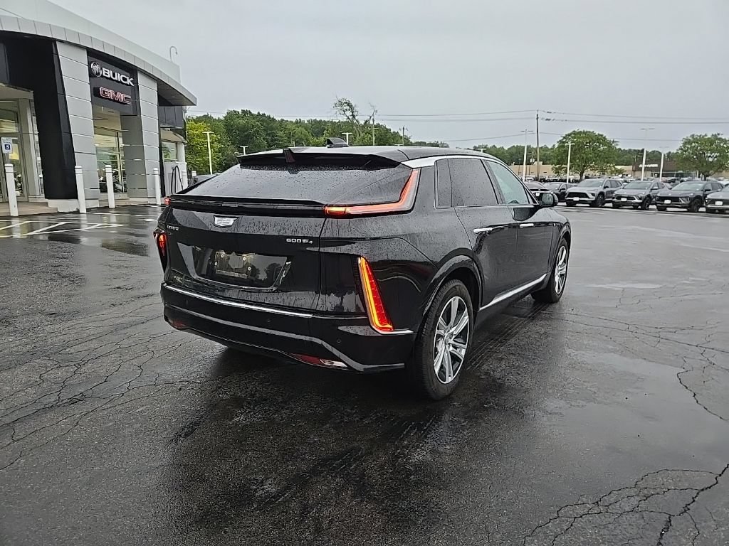 Used 2024 Cadillac Lyriq Tech w/ LPO, Floor Liner Package AWD/4WD image 6