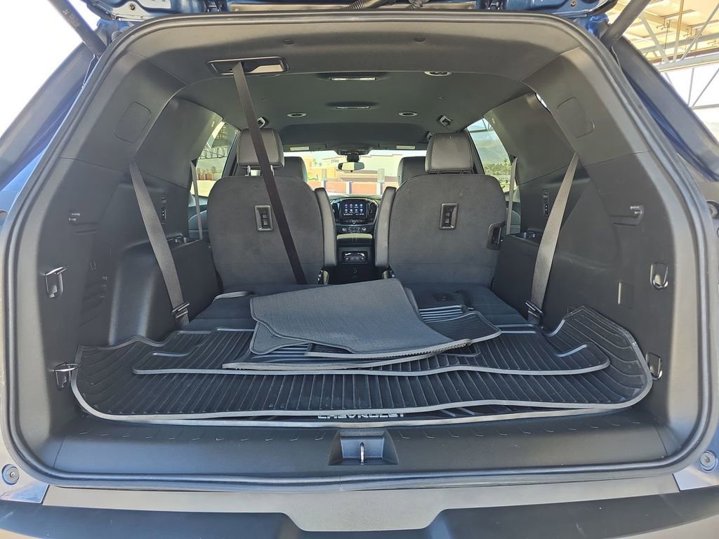 Used 2023 Chevrolet Traverse LT FWD image 27