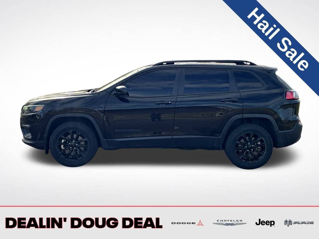 Used 2023 Jeep Cherokee Altitude Lux image 3