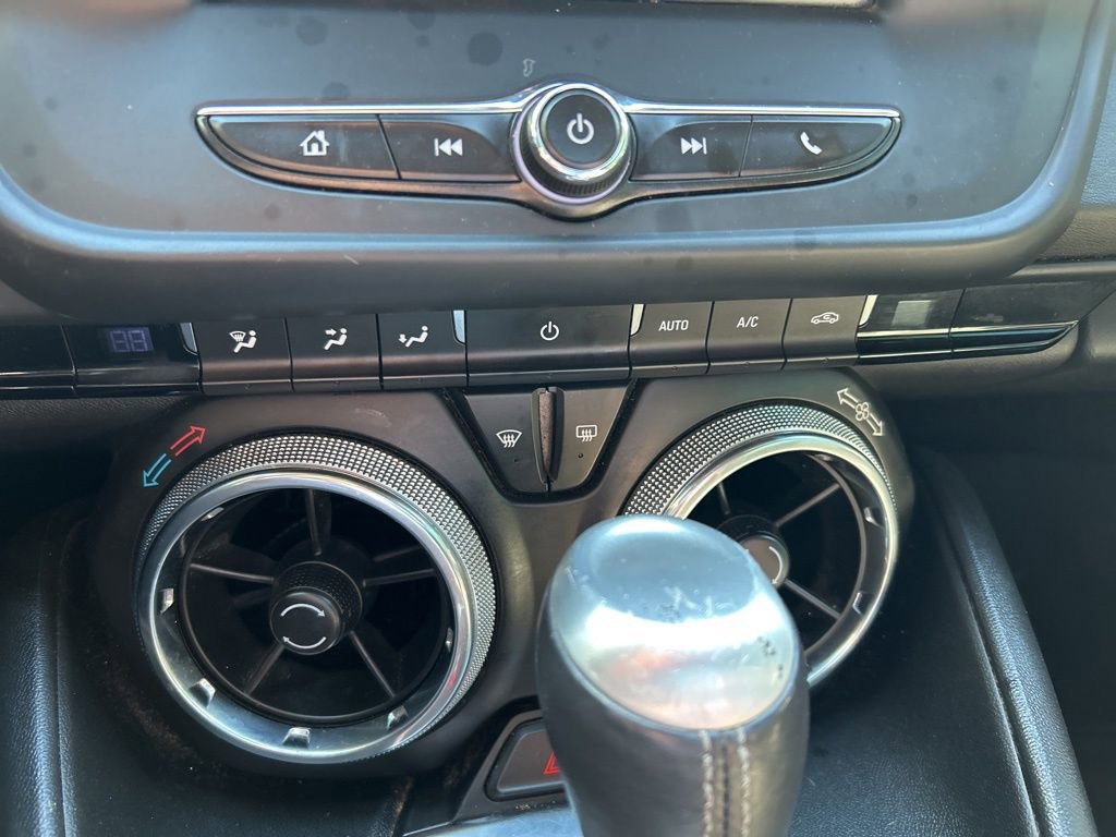 Certified 2023 Chevrolet Camaro LT image 19