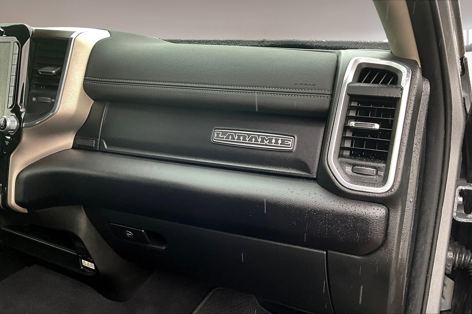 Used 2024 RAM 2500 Laramie image 20