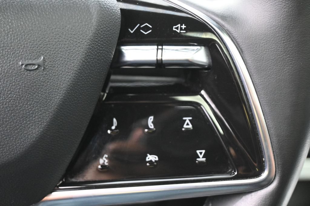 Used 2024 Cadillac Lyriq Tech w/ Driver Assist Package AWD/4WD image 24
