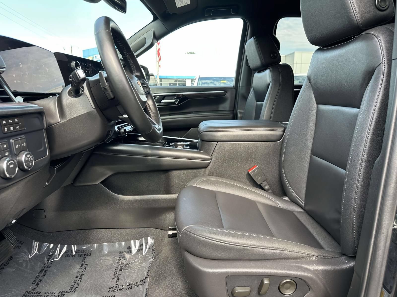 Used 2026 Chevrolet Suburban LT w/ Comfort Package AWD/4WD image 22