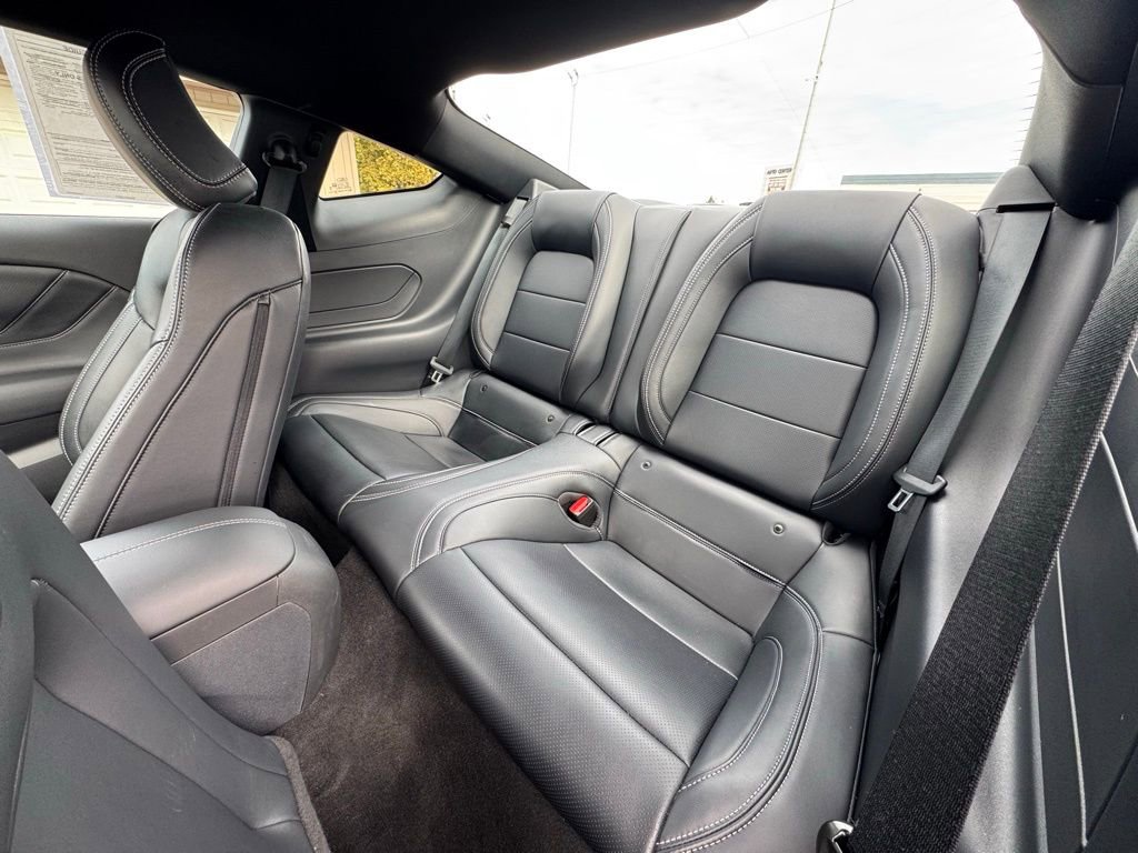 Used 2025 Ford Mustang GT Premium image 32