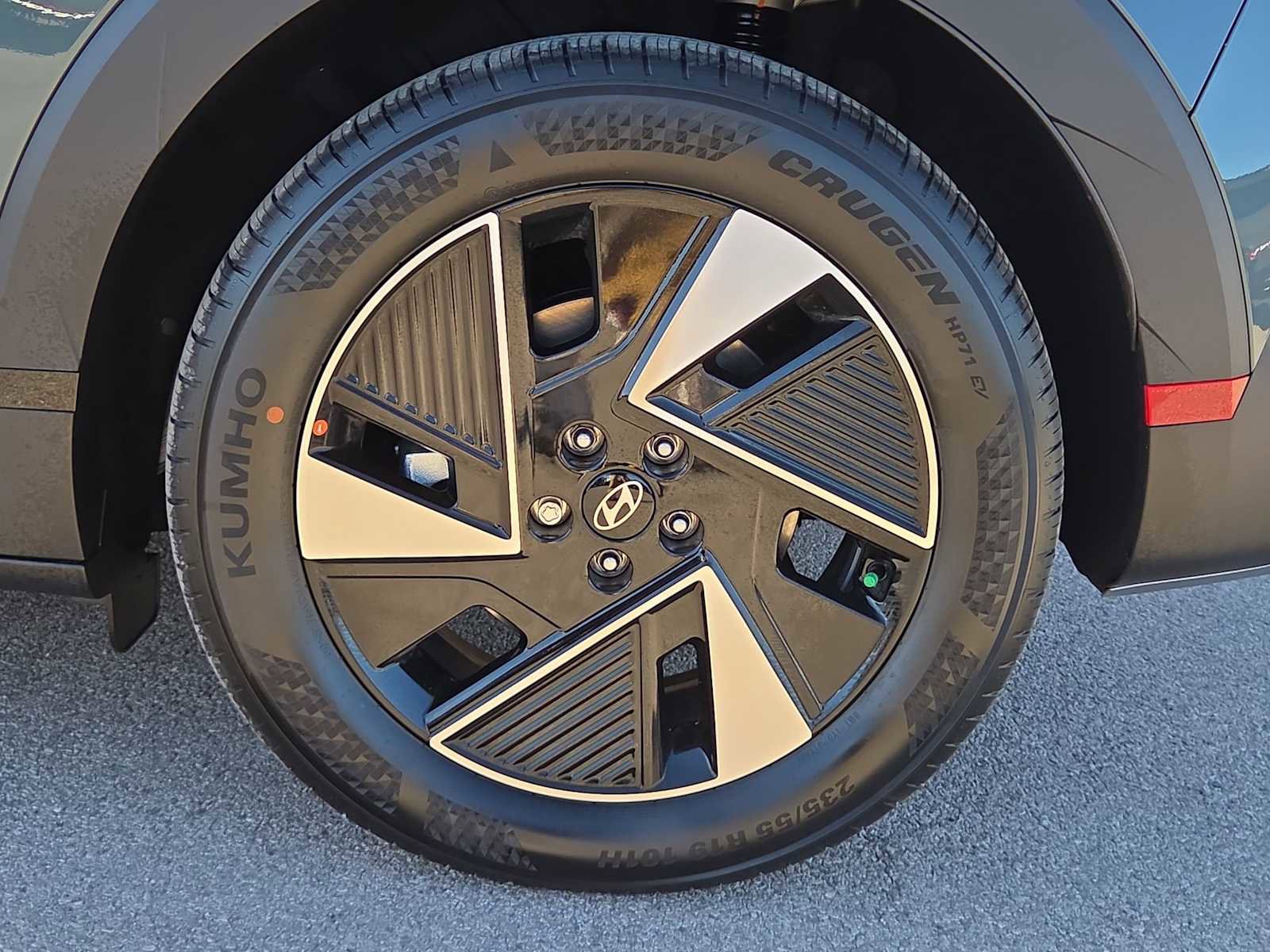 New 2026 Hyundai Ioniq 5 SEL image 14