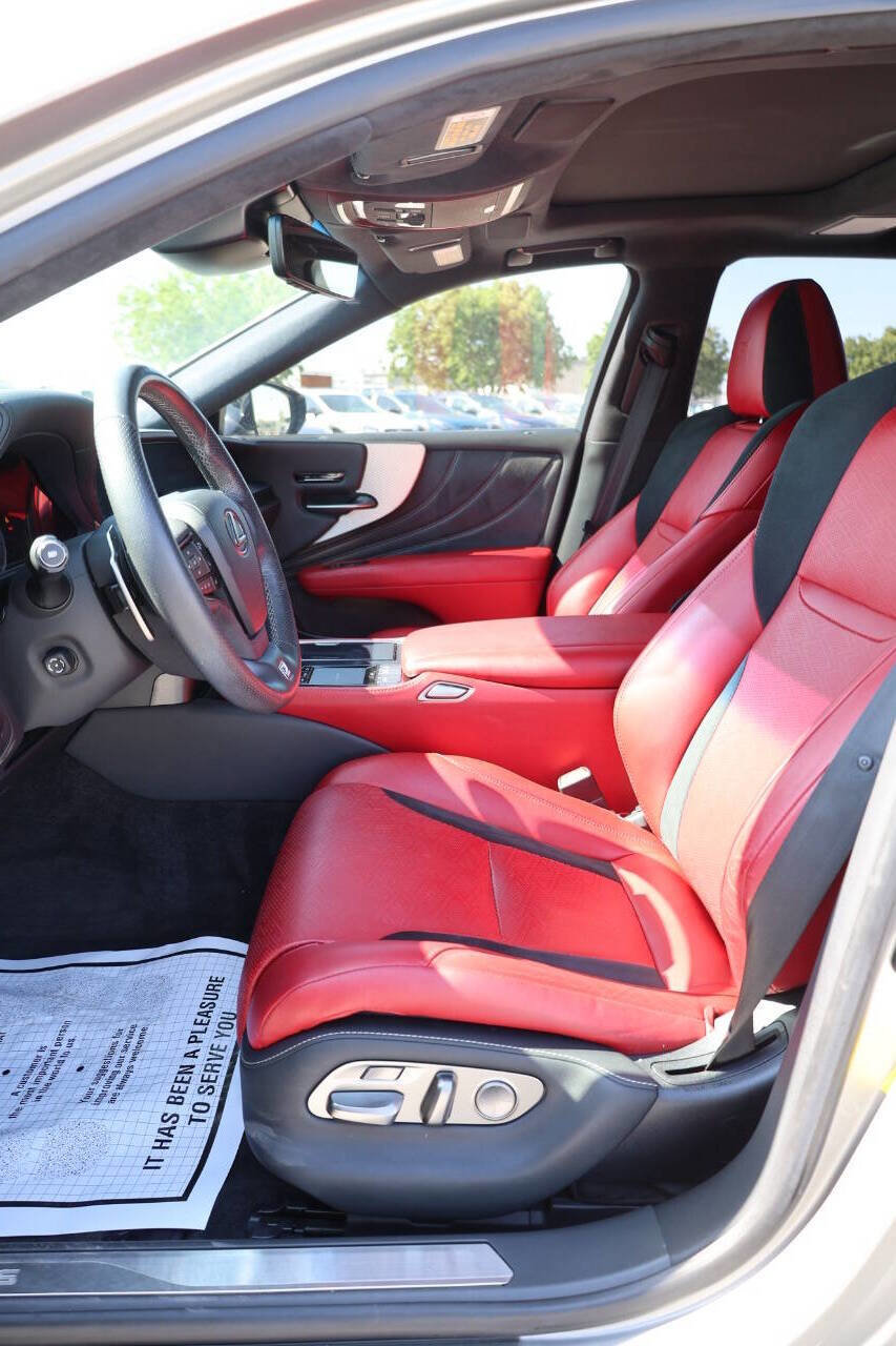 Used 2020 Lexus LS 500 F Sport w/ Performance Package RWD image 13