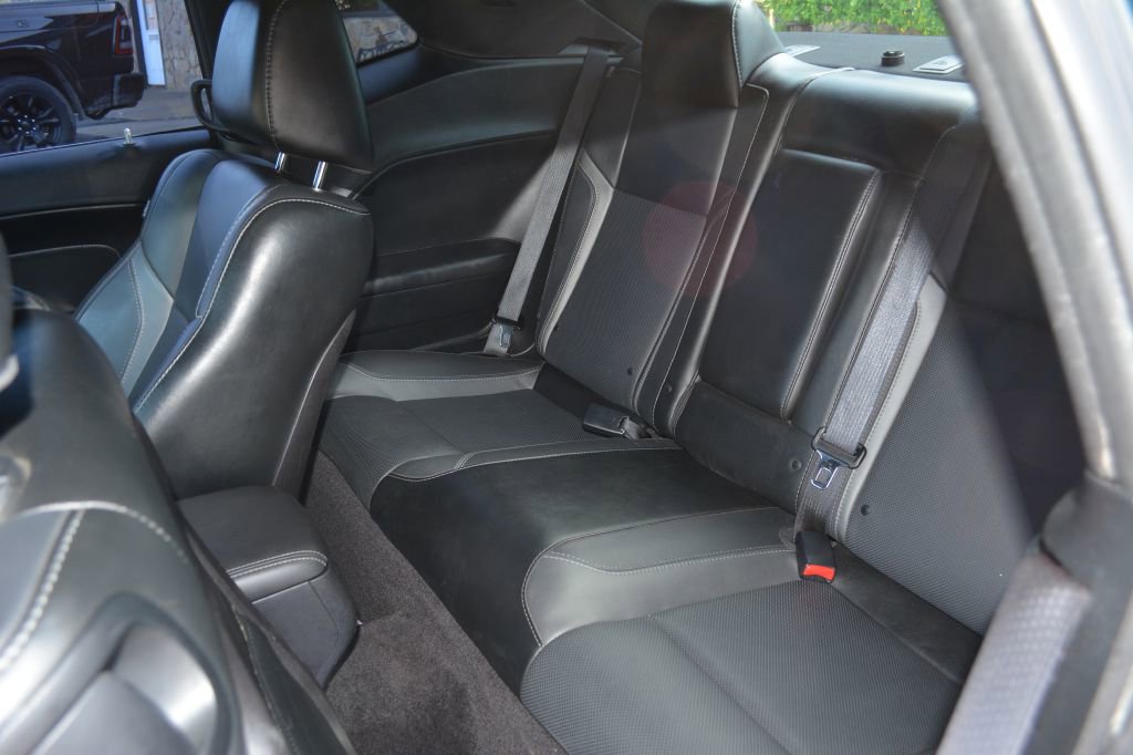 Used 2016 Dodge Challenger SXT Plus RWD image 12