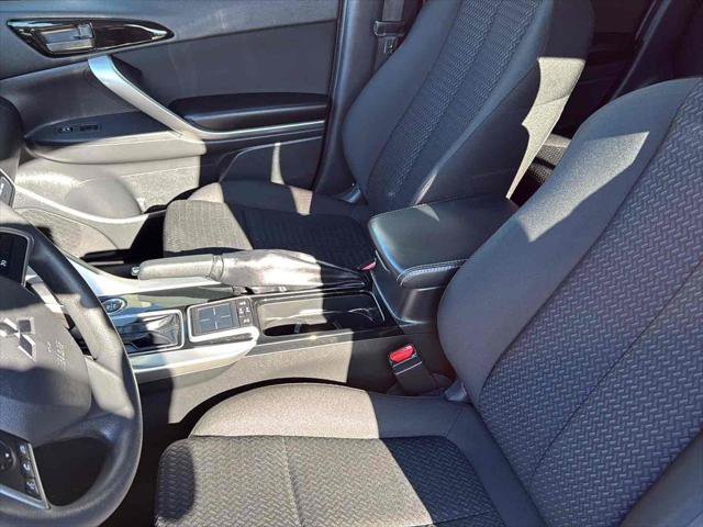 Used 2018 Mitsubishi Eclipse Cross LE image 14