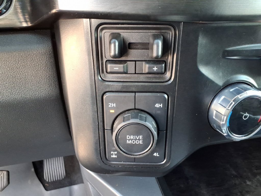 Used 2024 Ford F250 Lariat w/ Lariat Ultimate Package AWD/4WD image 29