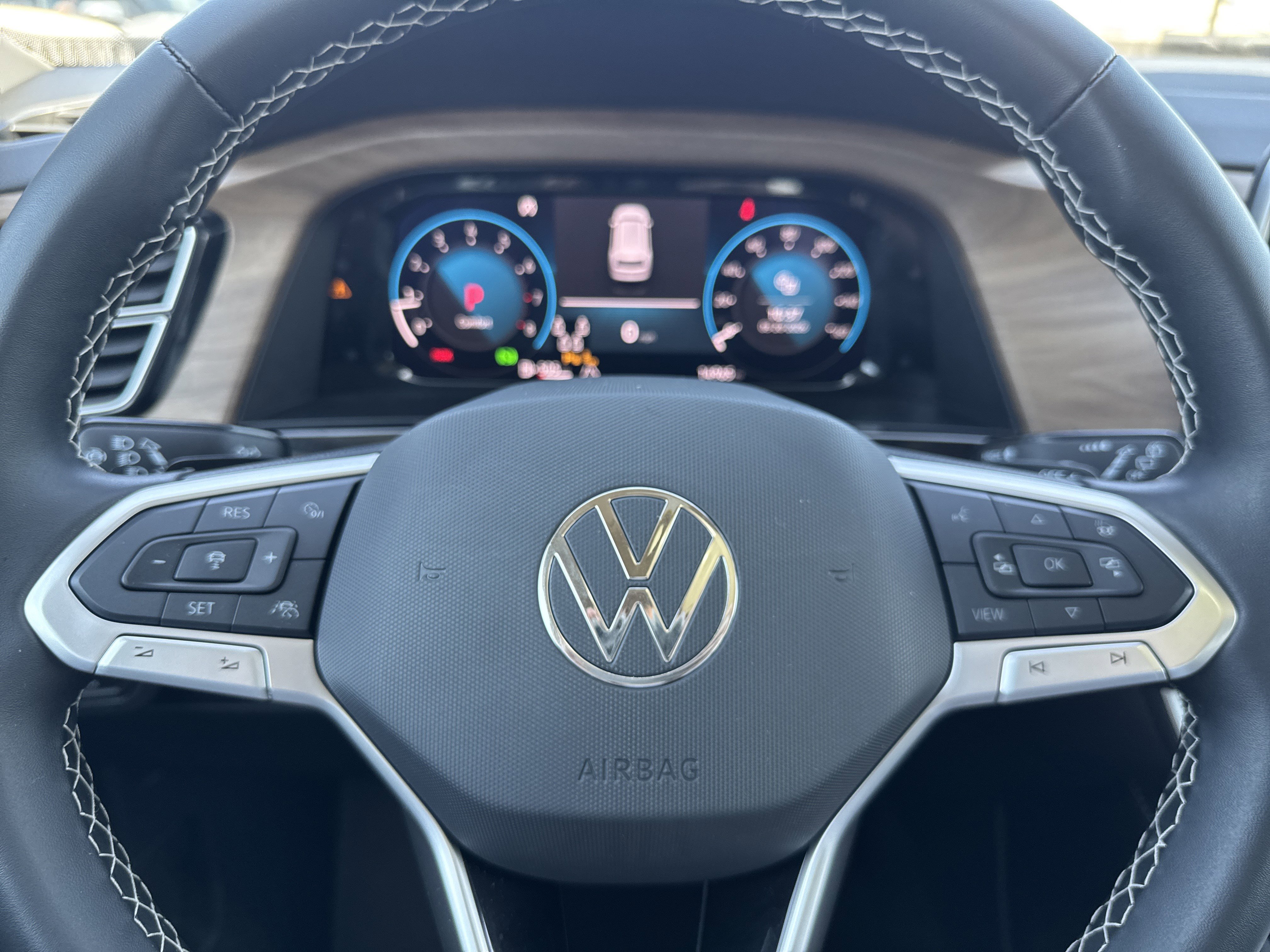 Used 2025 Volkswagen Atlas SE image 10