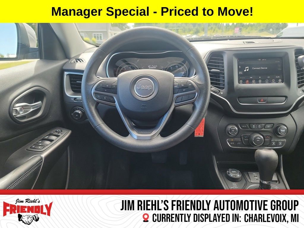 Used 2019 Jeep Cherokee Latitude w/ Popular Appearance Group image 10